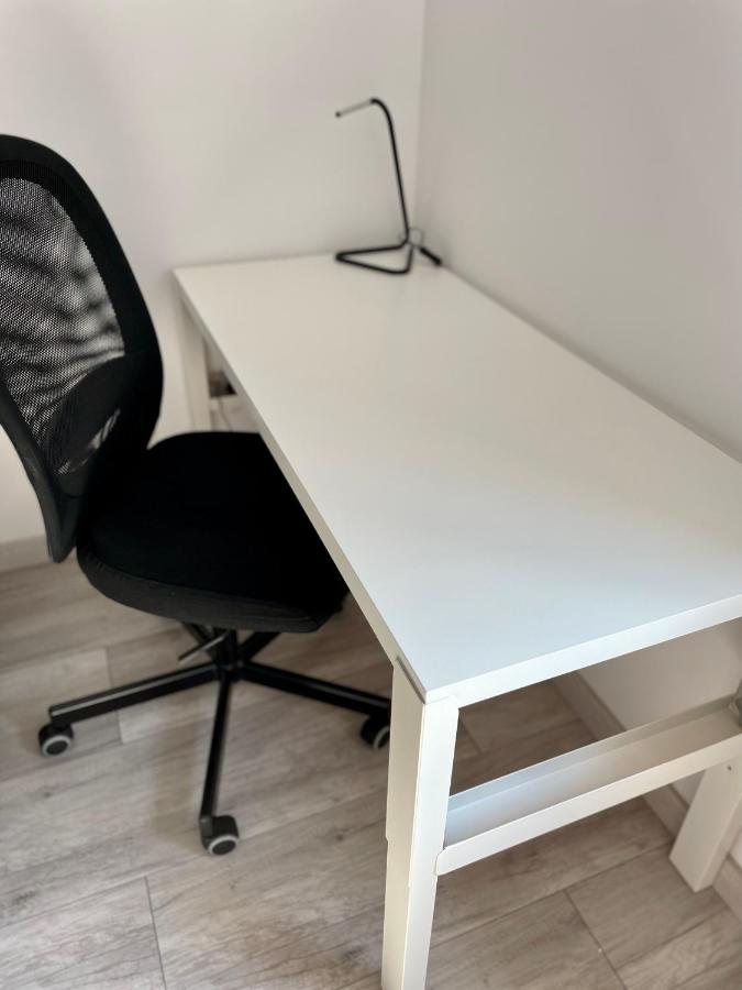 Miko Apartment 1 Познан Екстериор снимка