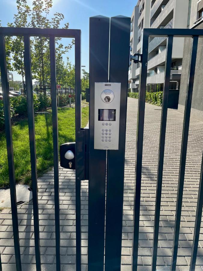 Miko Apartment 1 Познан Екстериор снимка